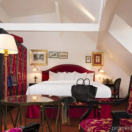 Des Archives 3* Paris