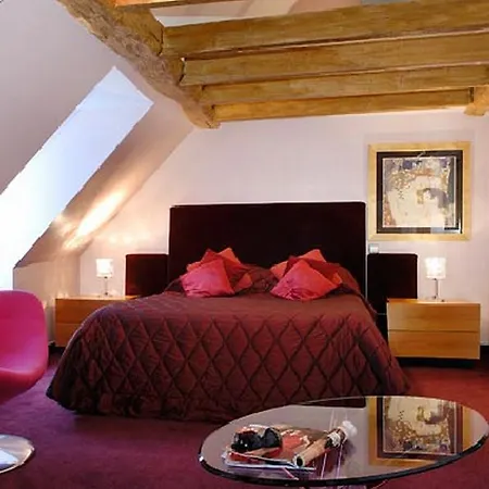 Hotell Des Archives 3*
