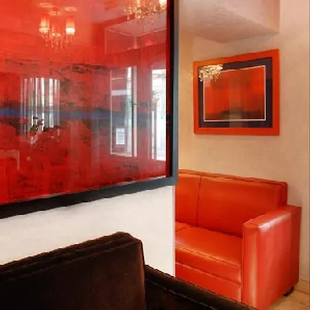Des Archives Hotell